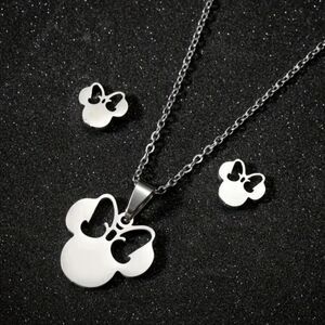 NWT Minnie  Mouse earrings and necklace set